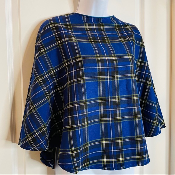 Vintage Beautiful Handmade Blue Tartan Cape Shawl - Picture 5 of 10